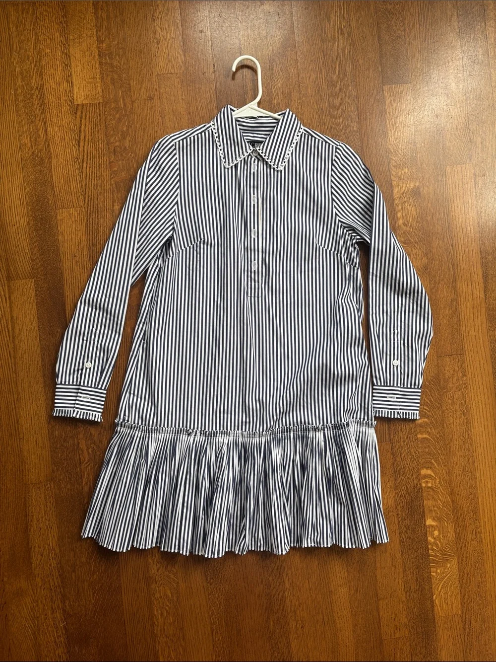 1940s casual dress Ruffle Wrap Reversible Puff Sleeve color-code:FNFR Long Flared Sleeve Drape Arm Length:37″
